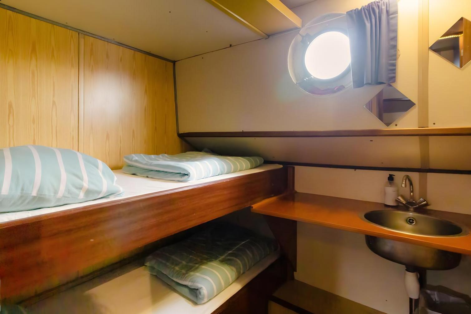 Intersail Hostel - Avontuur Amsterdam Luaran gambar