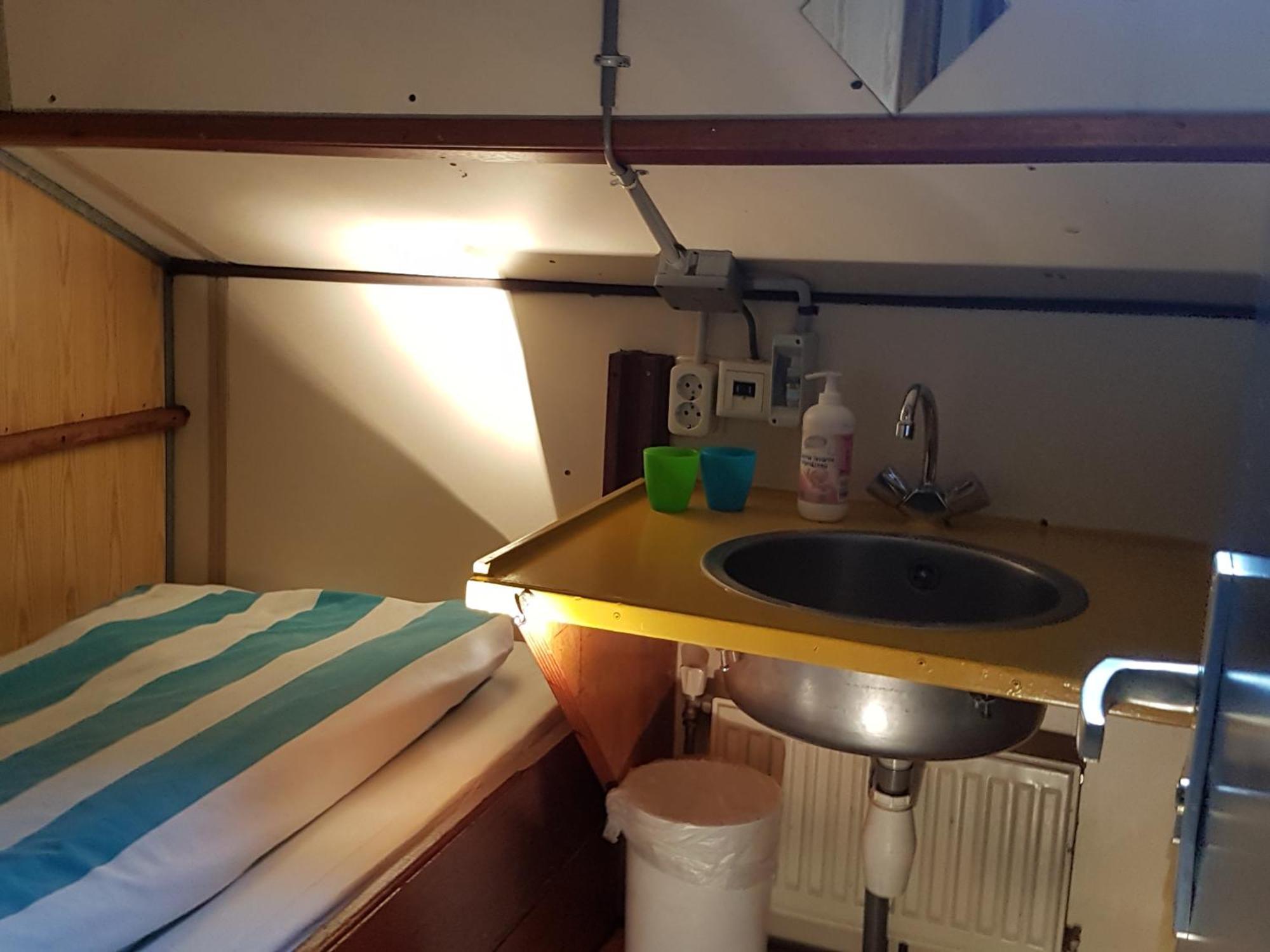 Intersail Hostel - Avontuur Amsterdam Luaran gambar