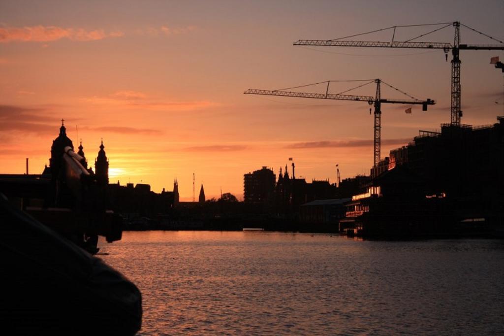 Intersail Hostel - Avontuur Amsterdam Luaran gambar